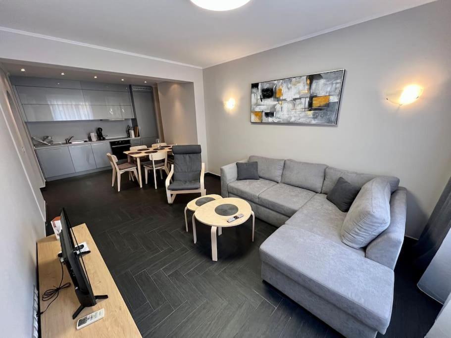Excellent Location ! General Gurko Apartment Sofia Esterno foto