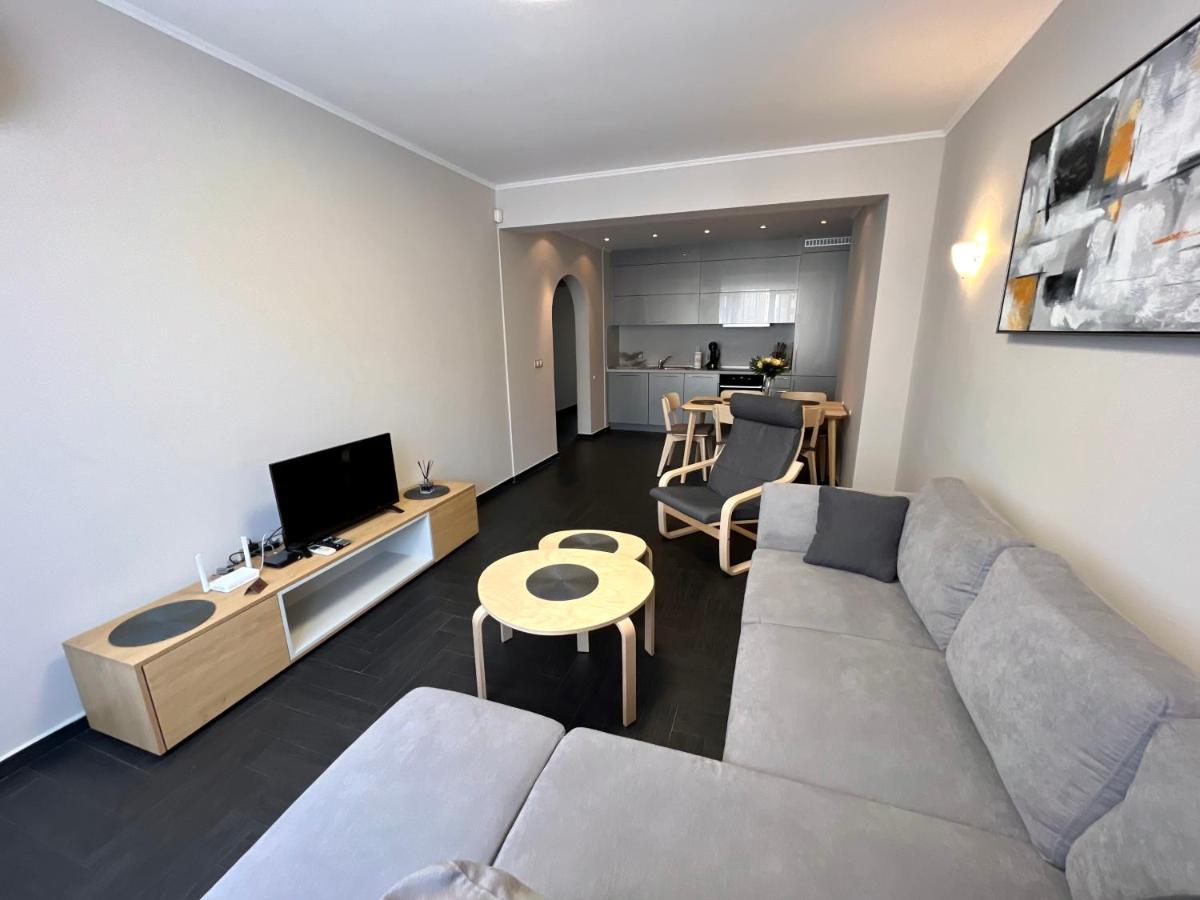 Excellent Location ! General Gurko Apartment Sofia Esterno foto
